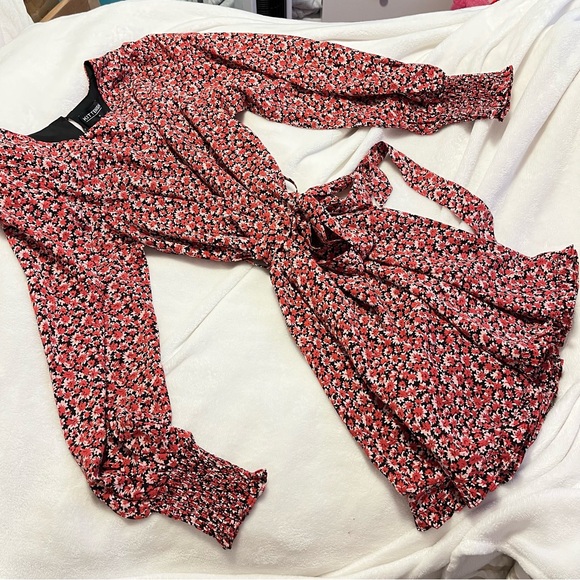 NWT KITTENISH floral tie waist dress - Picture 1 of 6